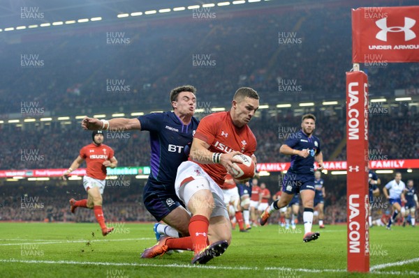 031118 - Wales v Scotland - Under Armour Series - George North of Wales runs in to score try before the try is disallowed