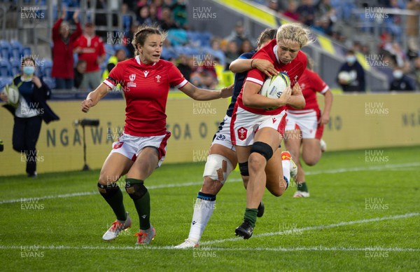 091022 - Wales v Scotland, Women’s Rugby World Cup 2021 Pool A - Alisha Butchers of Wales is tackled just short of the try line