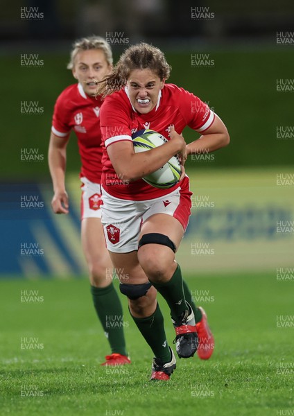 091022 - Wales v Scotland, Women’s Rugby World Cup 2021 Pool A - Natalia John of Wales