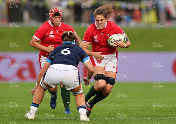 091022 - Wales v Scotland, Women’s Rugby World Cup 2021 Pool A - Natalia John of Wales takes on Rachel Malcolm of Scotland