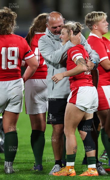 091022 - Wales v Scotland, Women’s Rugby World Cup 2021 Pool A - Keira Bevan of Wales is congratulated by Chris Conway