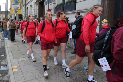 110426 - Wales v Scotland, Guinness Women’s 6 Nations - Wales players are greeted by fans as they leave the hotel for the stadium