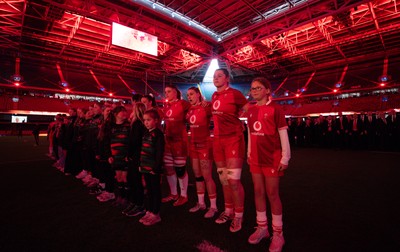 110426 - Wales v Scotland, Guinness Women’s 6 Nations - The Wales Women’s team line up for the anthem