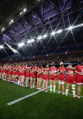 110426 - Wales v Scotland, Guinness Women’s 6 Nations - The Wales Women’s team line up for the anthem