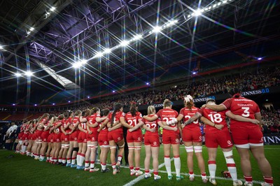 110426 - Wales v Scotland, Guinness Women’s 6 Nations - The Wales Women’s team line up for the anthem