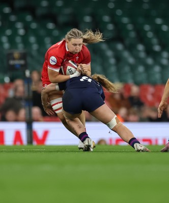 110426 - Wales v Scotland, Guinness Women’s 6 Nations - Alaw Pyrs of Wales looks to attack