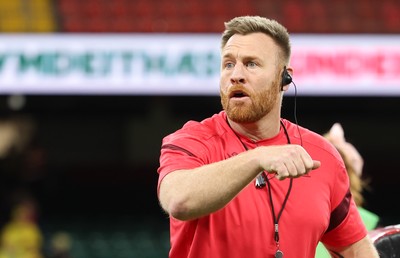 110426 - Wales v Scotland, Guinness Women’s 6 Nations -Tyrone Holmes, Wales Women defence coach during warm up 