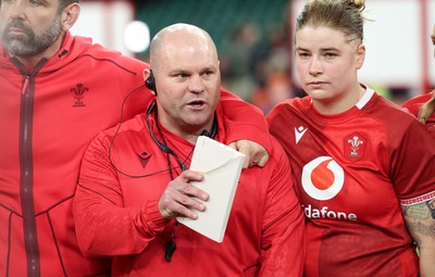 110426 - Wales v Scotland, Guinness Women’s 6 Nations - Sean Lynn, Wales Women head coach speaks to the players at the end of the match