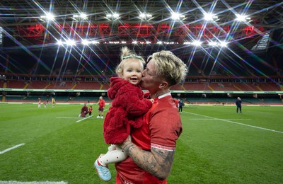 110426 - Wales v Scotland, Guinness Women’s 6 Nations - Donna Rose of Wales with daughter Margot