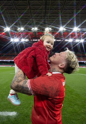110426 - Wales v Scotland, Guinness Women’s 6 Nations - Donna Rose of Wales with daughter Margot
