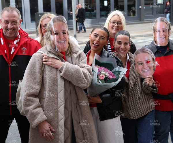 110426 - Wales v Scotland, Guinness Women’s 6 Nations - Wales players are greeted by fans as they leave the hotel for the stadium