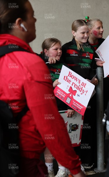 110426 - Wales v Scotland, Guinness Women’s 6 Nations - Wales players are greeted by fans as they leave the hotel for the stadium