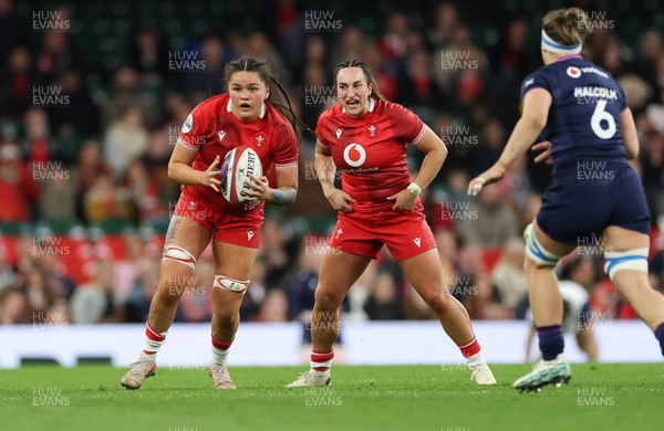 110426 - Wales v Scotland, Guinness Women’s 6 Nations - Jorja Aiono of Wales breaks away