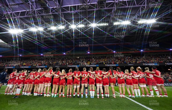 110426 - Wales v Scotland, Guinness Women’s 6 Nations - The Wales team line up for the anthem 