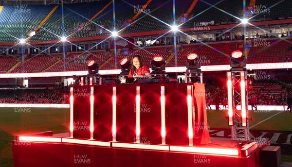 110426 - Wales v Scotland, Guinness Women’s 6 Nations - Half time show with DJ Kay Russant