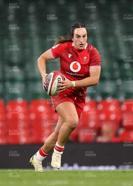 110426 - Wales v Scotland, Guinness Women’s 6 Nations - Courtney Keight of Wales