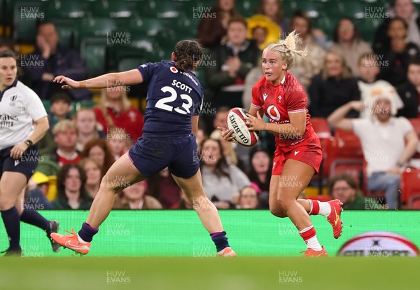 110426 - Wales v Scotland, Guinness Women’s 6 Nations - Seren Singleton of Wales breaks away late into the match