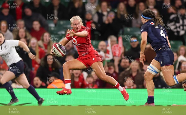 110426 - Wales v Scotland, Guinness Women’s 6 Nations - Seren Singleton of Wales breaks away late into the match