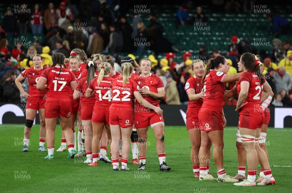 110426 - Wales v Scotland, Guinness Women’s 6 Nations - Wales players at the end of the match