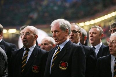 120212 - Wales v Scotland - RBS 6 Nations -The choir performs