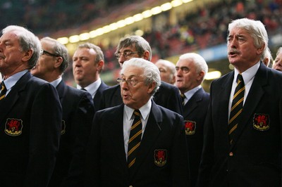 120212 - Wales v Scotland - RBS 6 Nations -The choir performs