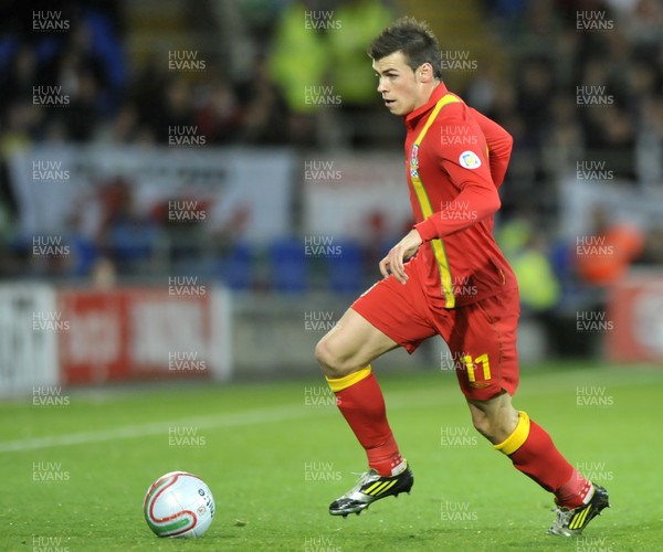 121012 - Wales v Scotland - FIFA 2014 World Cup Qualifying Campaign - Gareth Bale of Wales