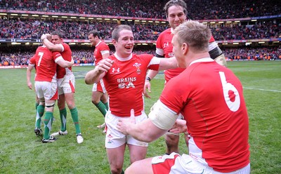 13.02.10 - Wales v Scotland - RBS Six Nations 2010 - Shane Williams of Wales celebrates with Andy Powell. 