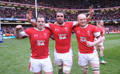 13.02.10 - Wales v Scotland - RBS Six Nations 2010 - Paul James, Jonathan Thomas and Martyn Williams of Wales celebrate win. 