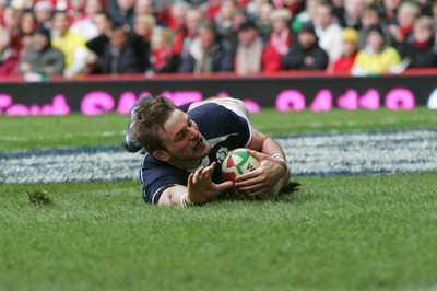 13.02.10 Wales v Scotland - RBS 6 Nations -  Scotland's John Barclay opens the scoring with a try. 