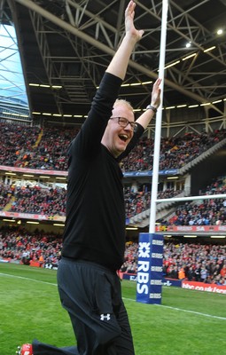 13.02.10 - Wales v Scotland - RBS Six Nations 2010 - BBC Radio 2 breakfast show presenter Chris Evans celebrates his first kick during half time. 
