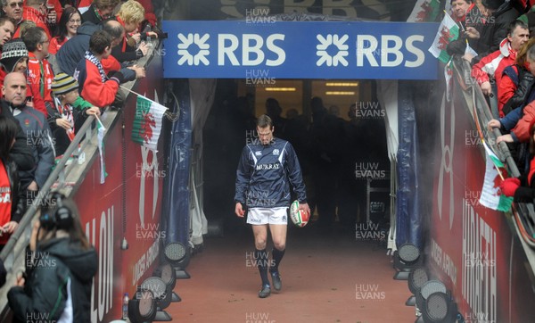 13.02.10 - Wales v Scotland - RBS Six Nations 2010 - Chris Paterson of Scotland runs out to win his 100th cap. 