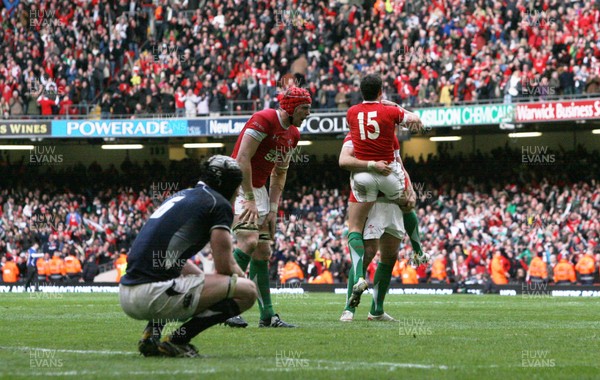 13.02.10 Wales v Scotland... Wales players celebrate at the end of the game. .