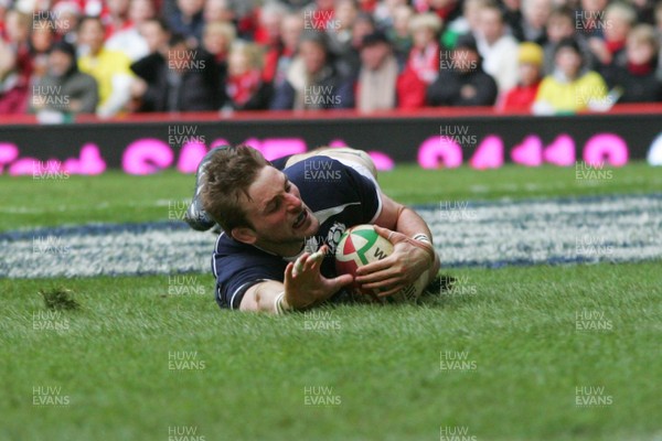 13.02.10 Wales v Scotland - RBS 6 Nations -  Scotland's John Barclay opens the scoring with a try. 