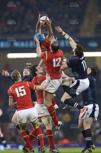 130216 - Wales v Scotland, RBS 6 Nations 2016 - Justin Tipuric of Wales takes a high ball