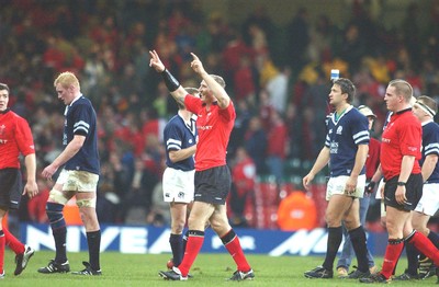 14.02.04  Wales v Scotland  Wales Gareth Thomas celebrates at the final whistle  