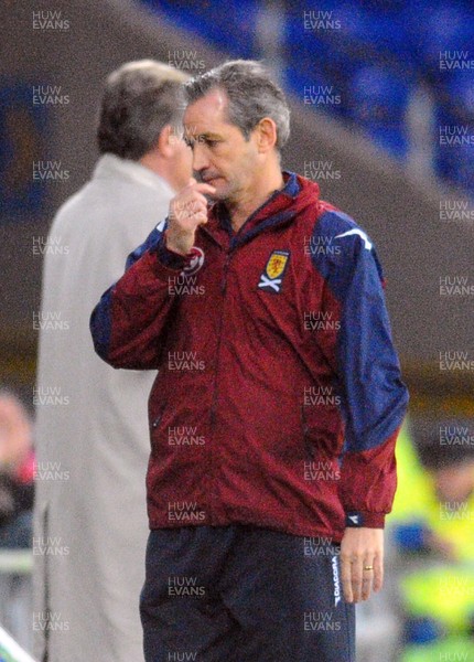 14.11.09 - International Football Friendly, Wales v Scotland Scotland manager George Burley 