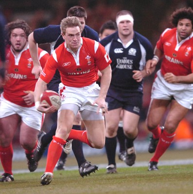 12.02.06  Wales v Scotland  Matthew Watkins creates an opening  