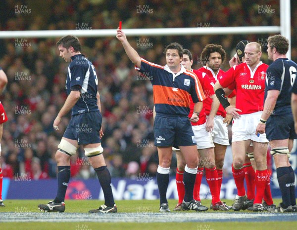 12.02.06..Wales v Scotland, Millennium Stadium, Cardiff Scotlands Scott Murray is shown the red card 