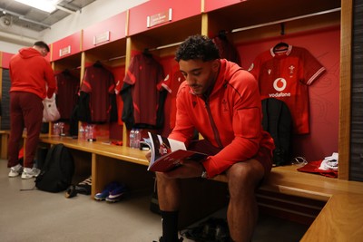 210226 - Wales v Scotland - Guinness Six Nations Championship - Gabriel Hamer-Webb of Wales in the dressing room before the game