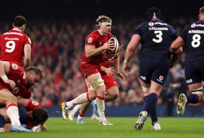 210226 - Wales v Scotland - Guinness Six Nations Championship - Aaron Wainwright of Wales 
