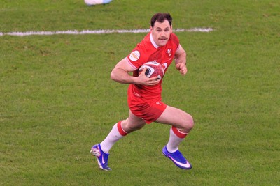 210226 - Wales v Scotland - Guinness Six Nations - Tomos Williams of Wales makes a break