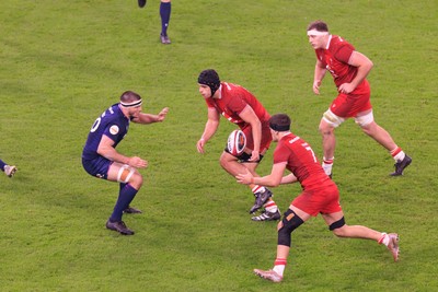 210226 - Wales v Scotland - Guinness Six Nations - Dafydd Jenkins of Wales passes the ball to Alex Mann