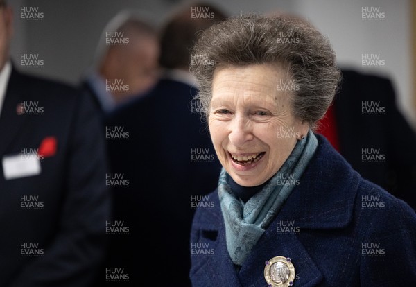 210226 - Wales v Scotland, 2026 Guinness Six Nations - HRH The Princess Royal talks to disabled and injured rugby players at the Welsh Rugby Charitable Trust ahead of Wales v Scotland
