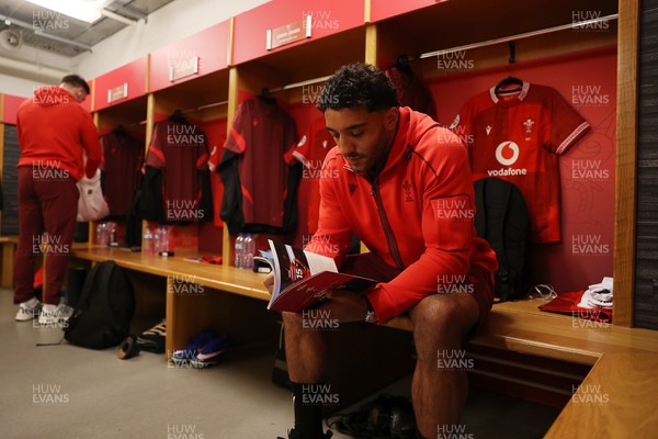 210226 - Wales v Scotland - Guinness Six Nations Championship - Gabriel Hamer-Webb of Wales in the dressing room before the game