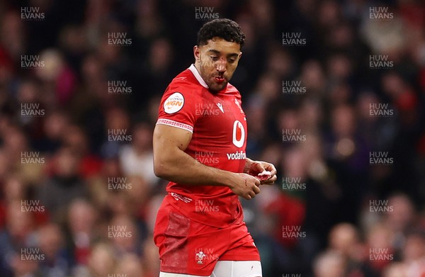210226 - Wales v Scotland - Guinness Six Nations Championship - Gabriel Hamer-Webb of Wales comes off for blood replacement