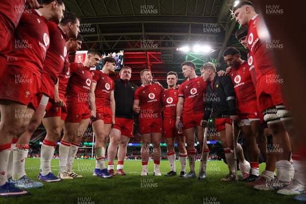 210226 - Wales v Scotland - Guinness Six Nations Championship - Dewi Lake of Wales speaks in the team huddle at full time