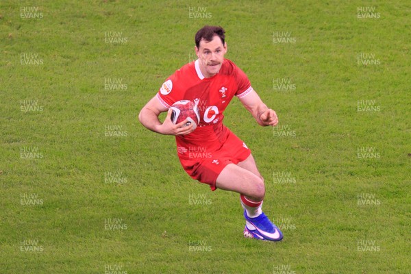 210226 - Wales v Scotland - Guinness Six Nations - Tomos Williams of Wales looks for a gap