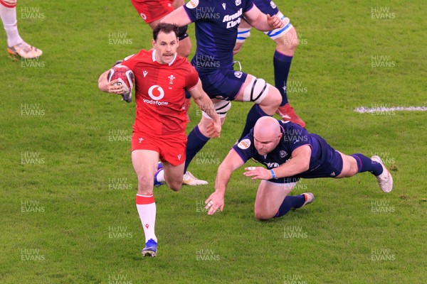 210226 - Wales v Scotland - Guinness Six Nations - Tomos Williams of Wales makes a break