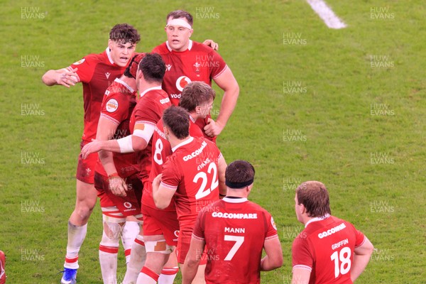 210226 - Wales v Scotland - Guinness Six Nations - Eddie James of Wales encourages team mates