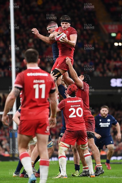 210226 - Wales v Scotland - Guinness Men's Six Nations - Alex Mann of Wales wins the line-out